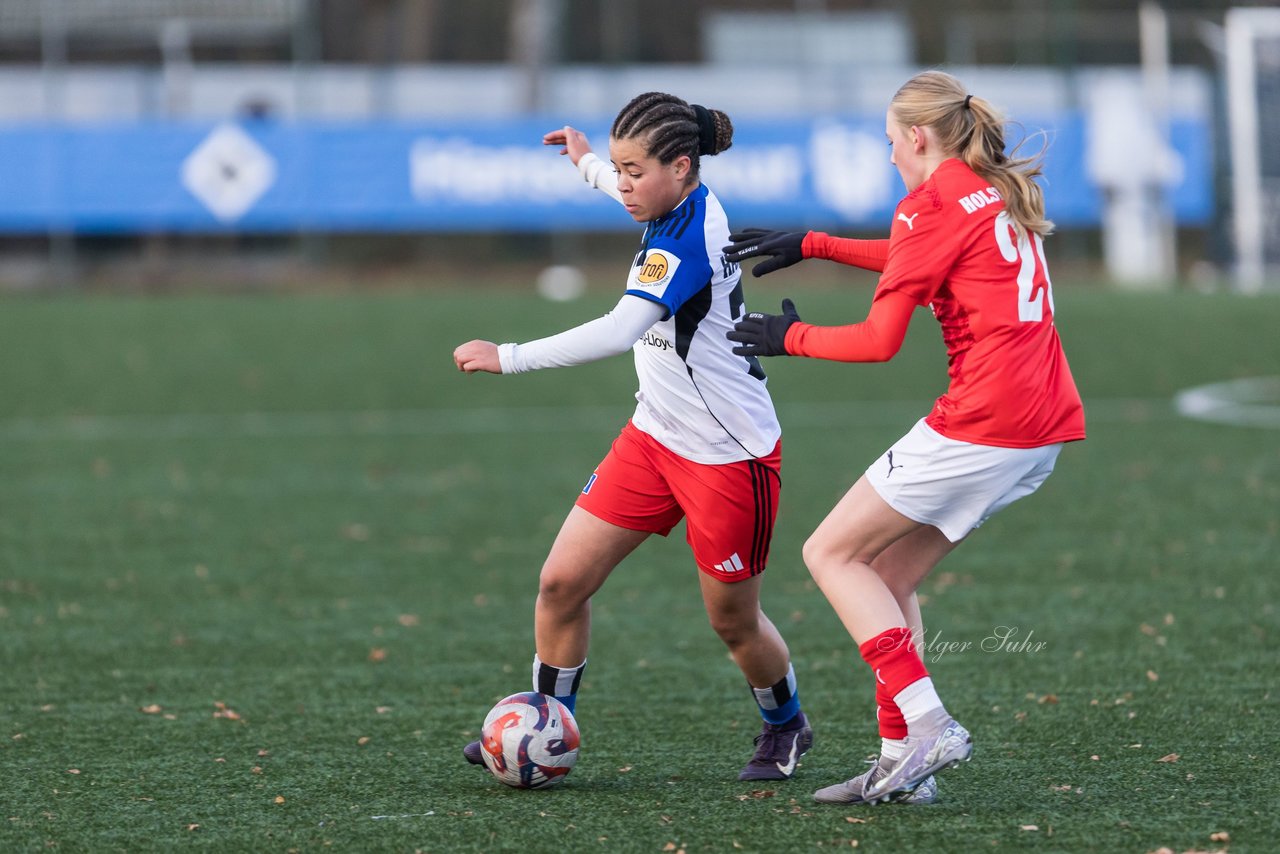 Bild 398 - wBJ Hamburger SV - Holstein Kiel : Ergebnis: 8:0